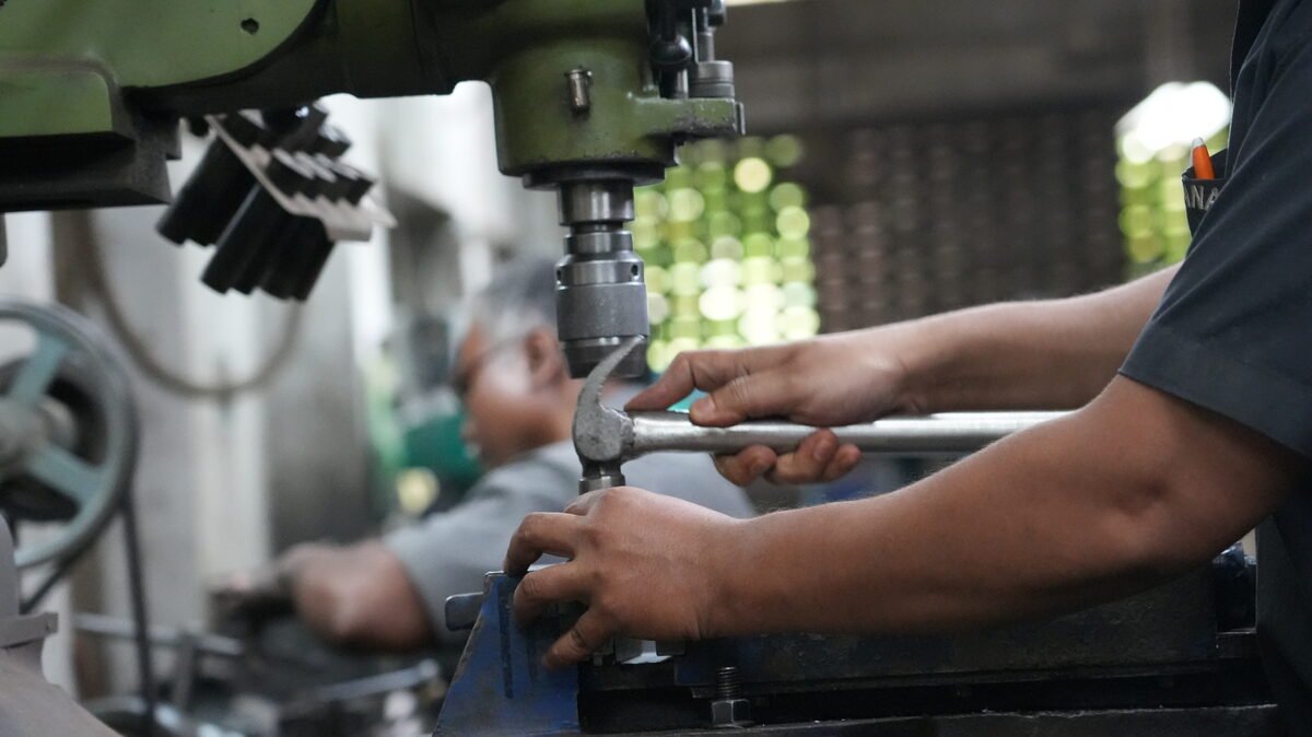 Blacxird fabrication shop